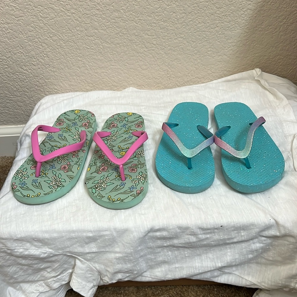 Super cute girls flip flops